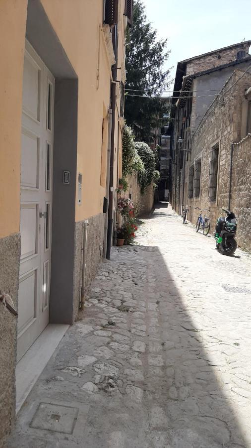 La Chicca In Centro - Centro Storico Ascoli Piceno Apartment ภายนอก รูปภาพ